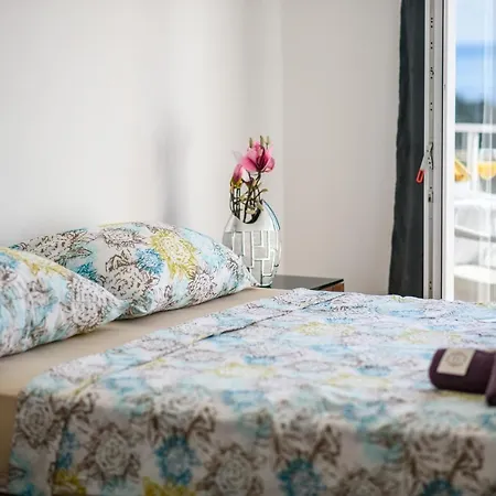 Aurora Seaview Apartment Mlini Esterno foto