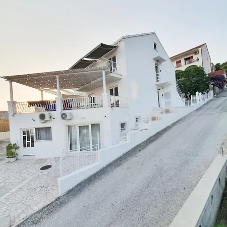 Aurora Seaview Apartment Mlini Esterno foto