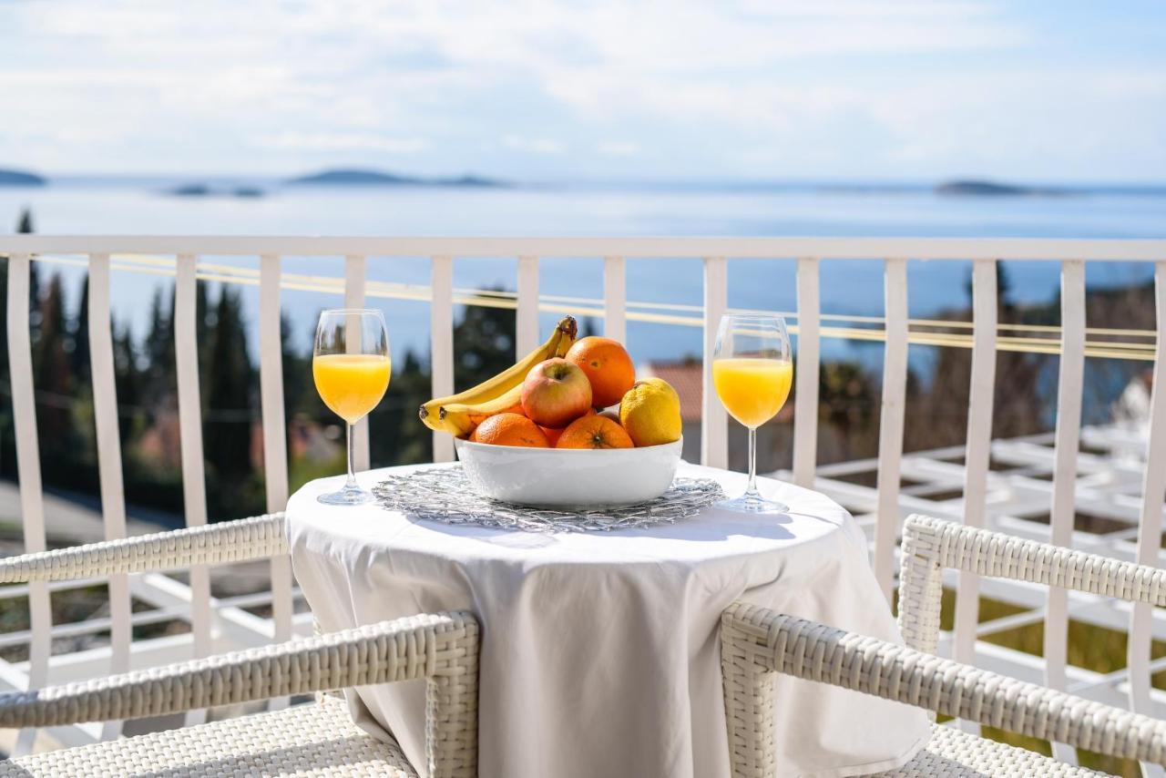 Aurora Seaview Mlini