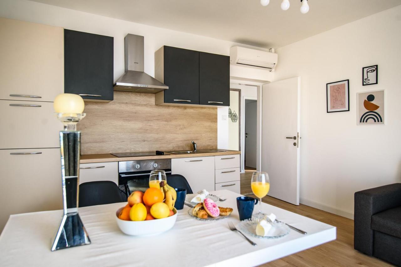 Aurora Seaview Apartment *
